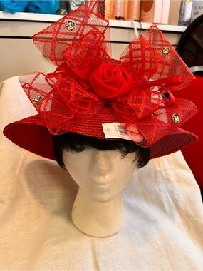 Red Floral Accent Wide-Brim Women’s Hat